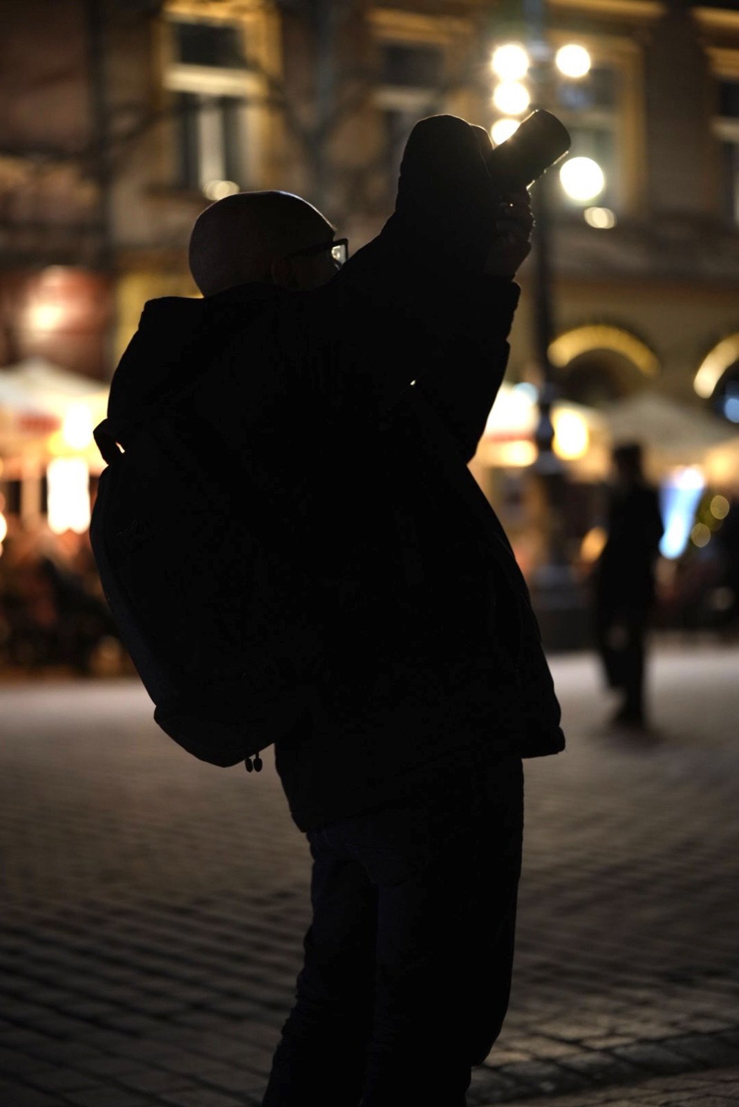 Maurizio D'Agapito photographing at night